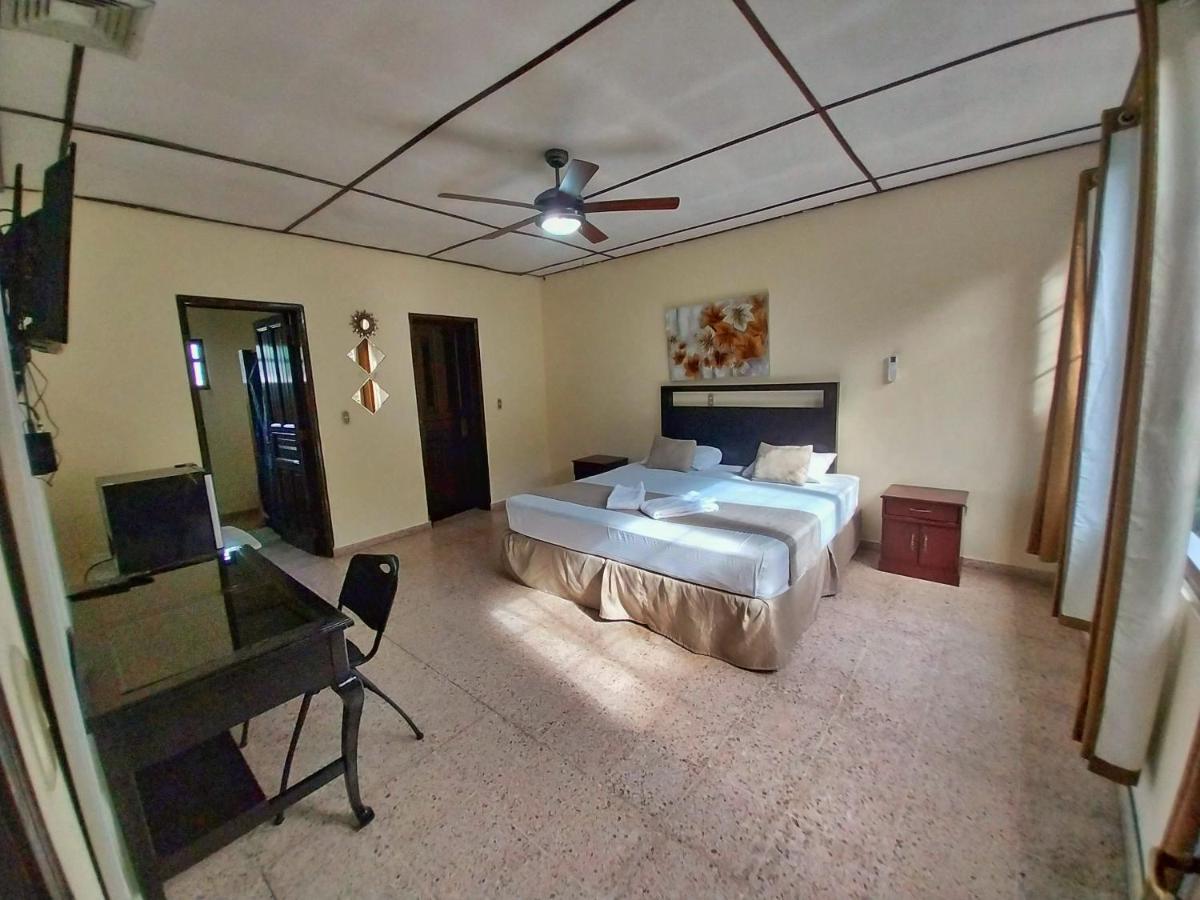 Suites & Apartments San Benito - Zona Rosa San Salvador Ngoại thất bức ảnh